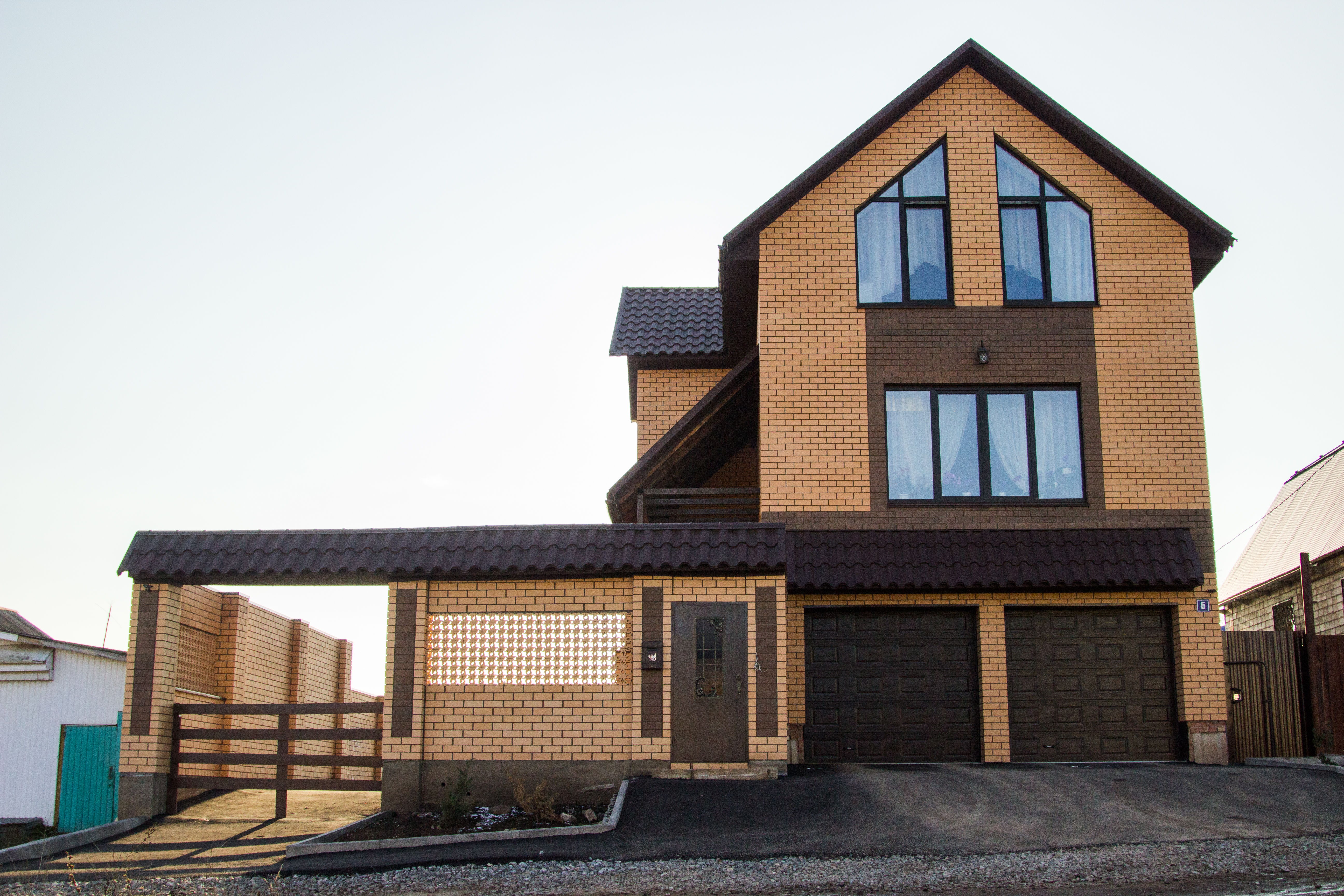 Белебеевский кирпич лицевой 1НФ солома гладкий Белебеевский кирпич лицевой 1НФ солома гладкий