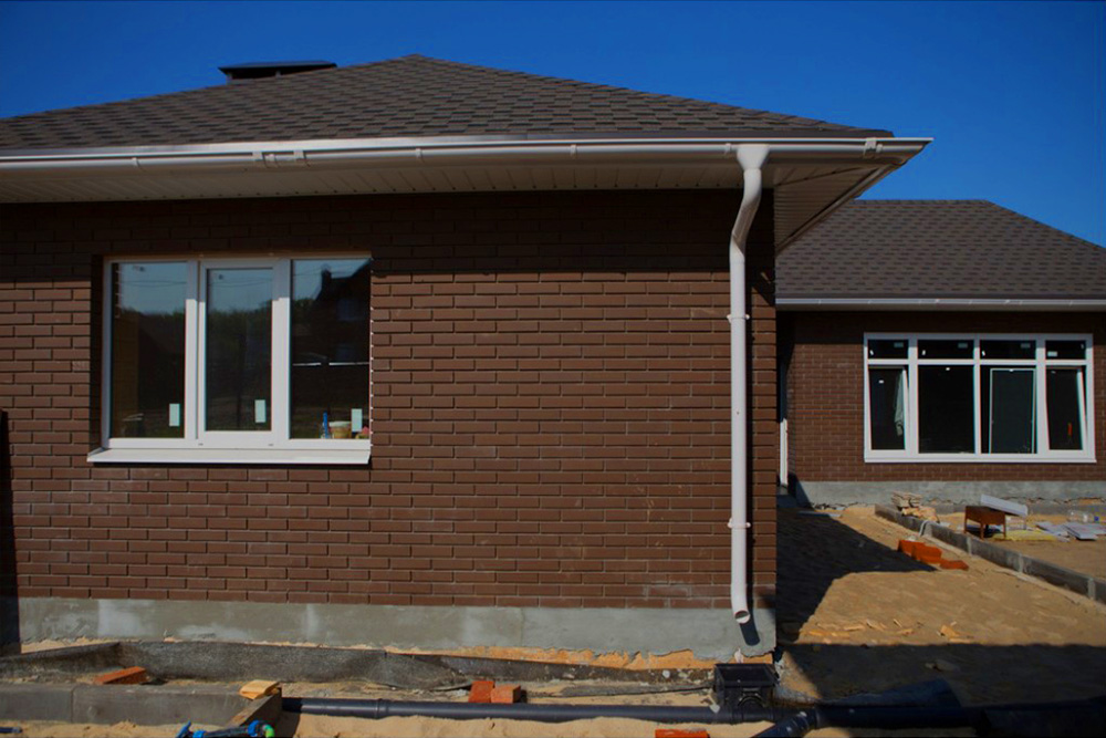 Белебеевский кирпич лицевой 0,7НФ шоколад гладкий Белебеевский кирпич лицевой 0,7НФ шоколад гладкий